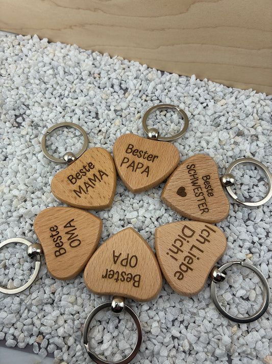 Holz-Schlüsselanhänger – rund oder Herz | Gravur mit Motiv & Name