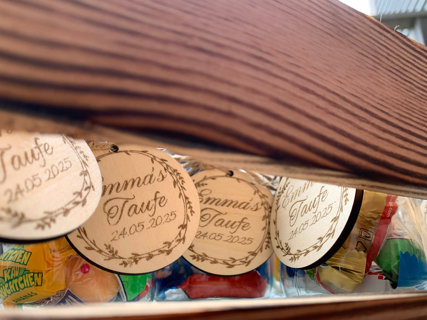🎁 Personalisierter Holzanhänger – Gravur mit Name & Datum