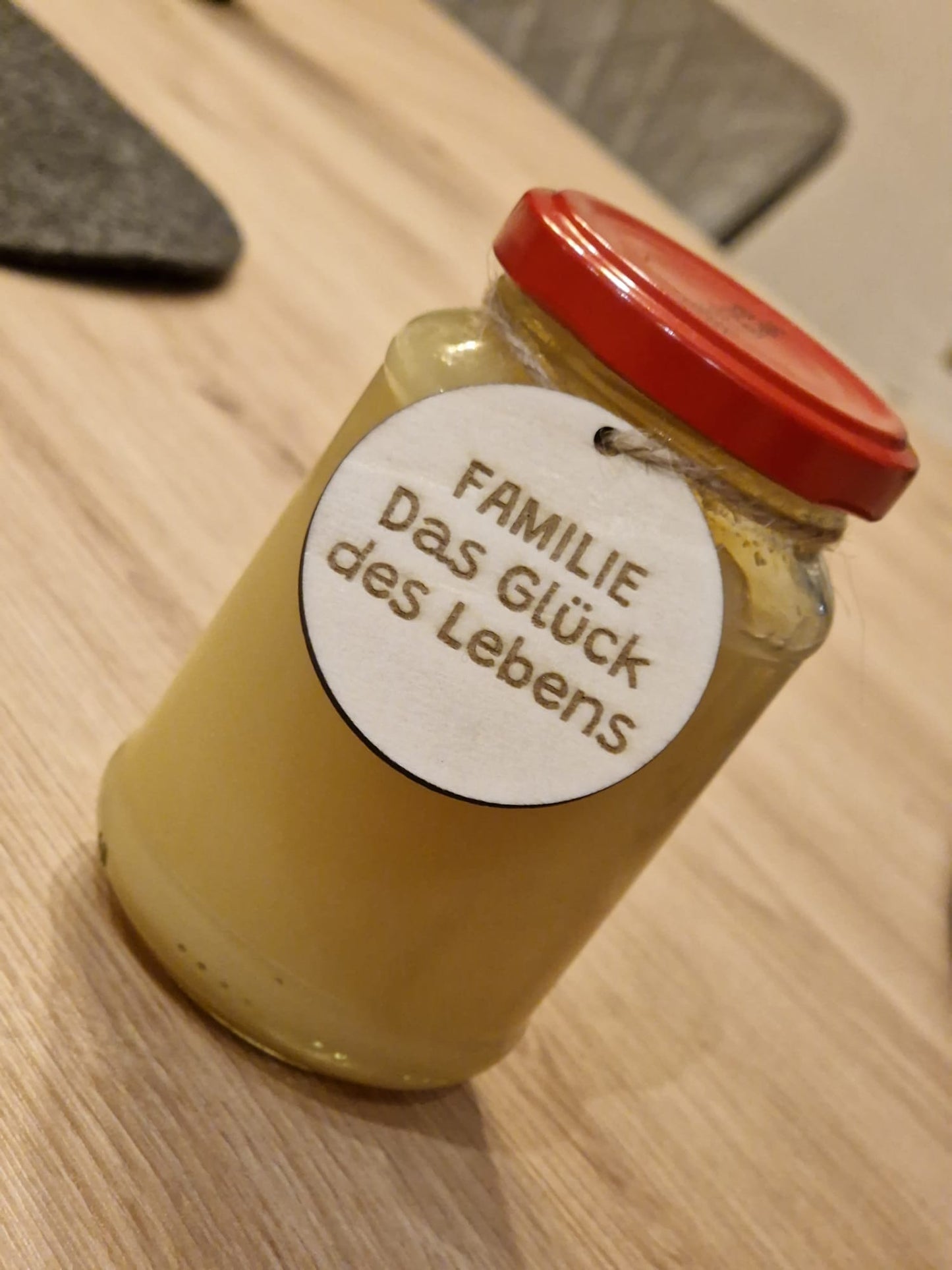 🎁 Personalisierter Holzanhänger – Gravur mit Name & Datum